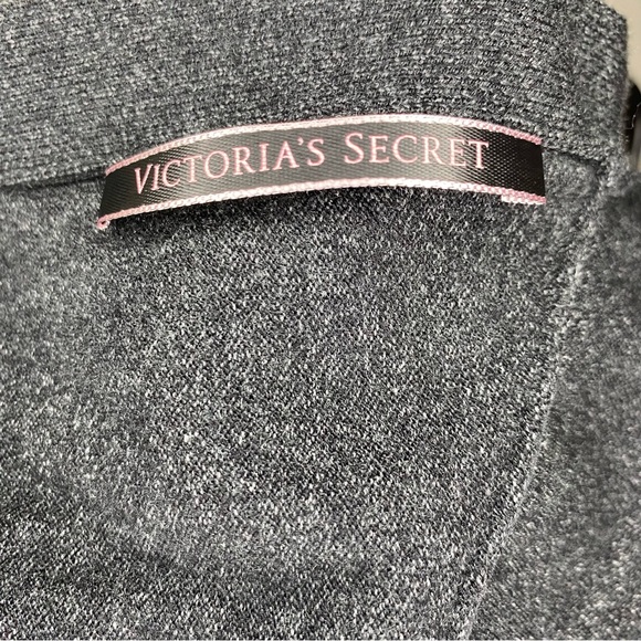 Victoria Secret twist back lightweight Sweater Size Small - Picture 9 of 11
